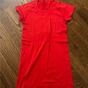 Lululemon swiftly tech